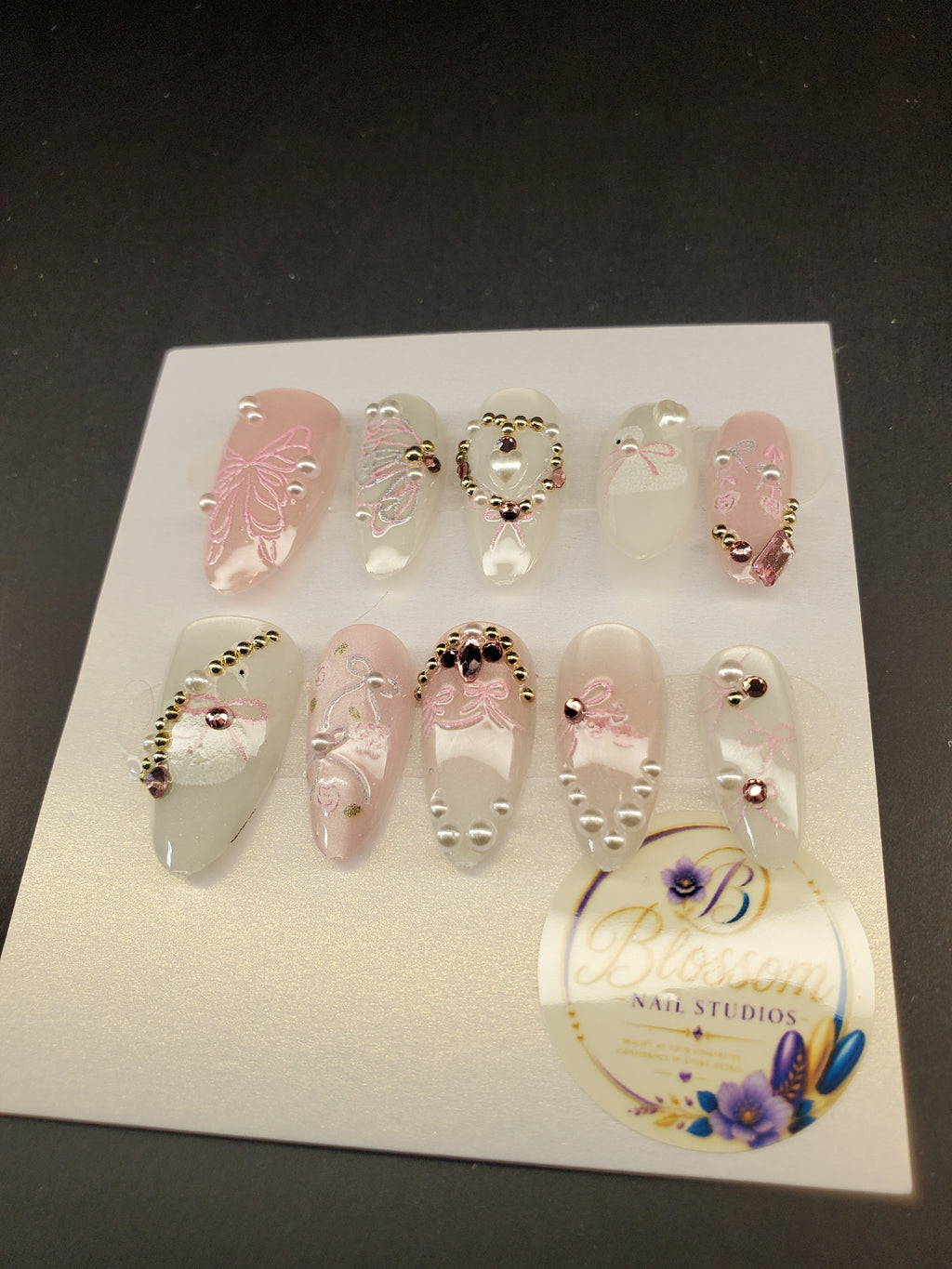 PEARLS & BOWS