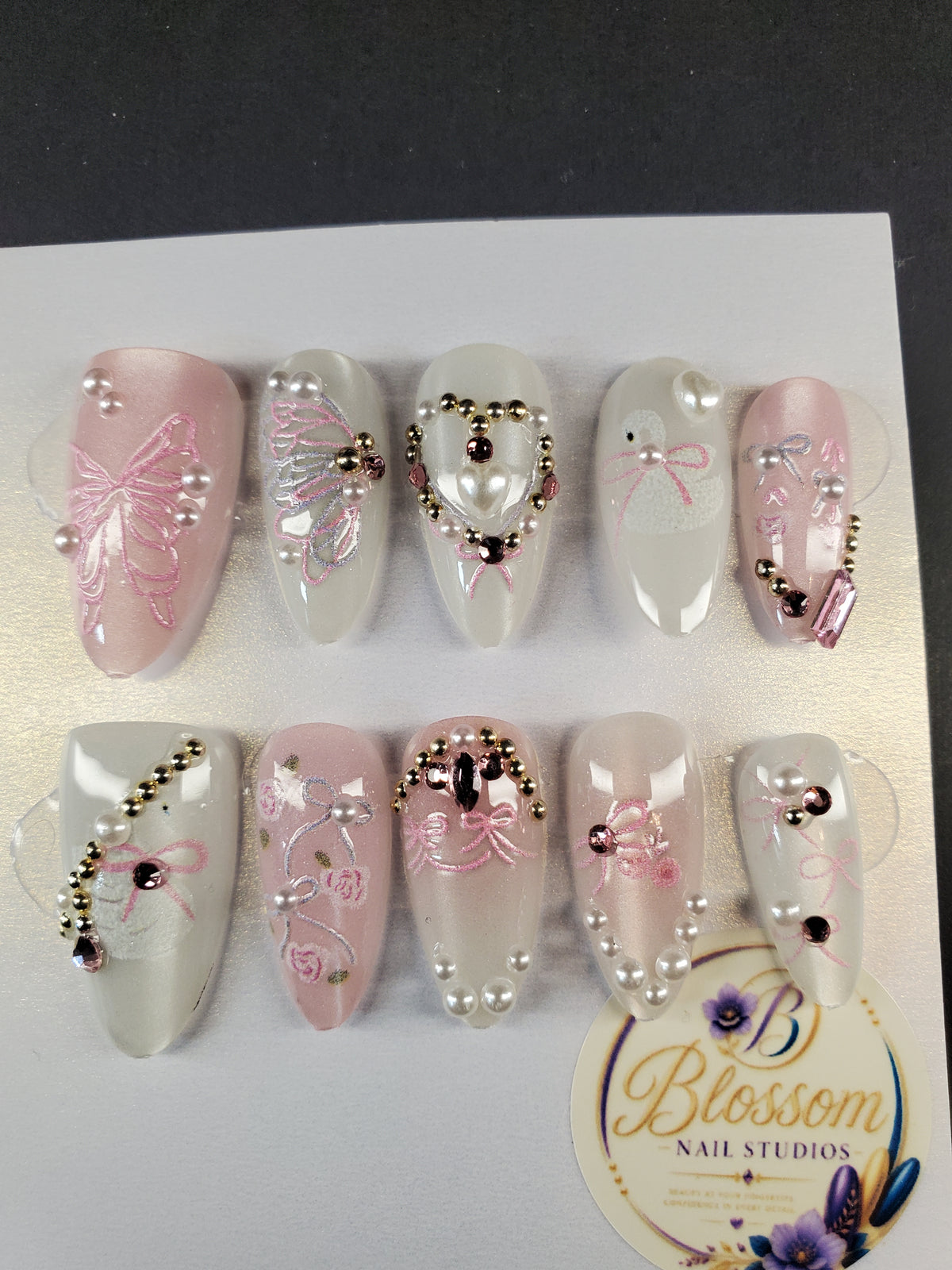 PEARLS & BOWS